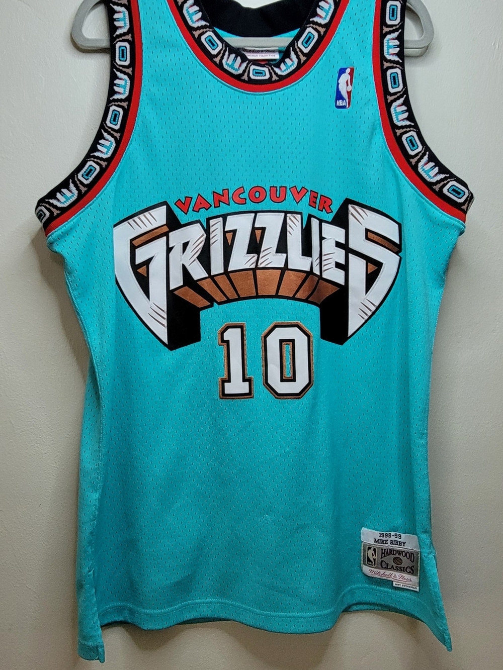 NBA Mitchell & Ness Mike Bibby 1998-99 Throwback Vancouver Grizzlies Jersey - L